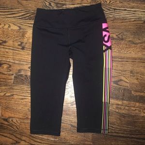 Victoria’s Secret Sport crop leggings